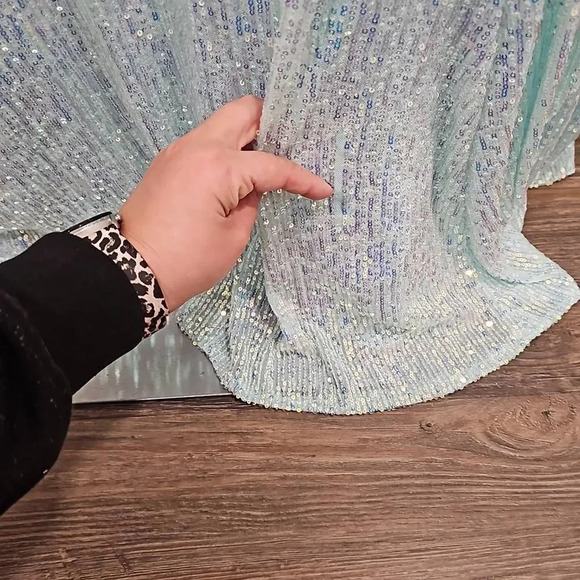 IEENA MAC Duggal Flutter Sleeve Sequin Column Gown - Picture 11 of 16